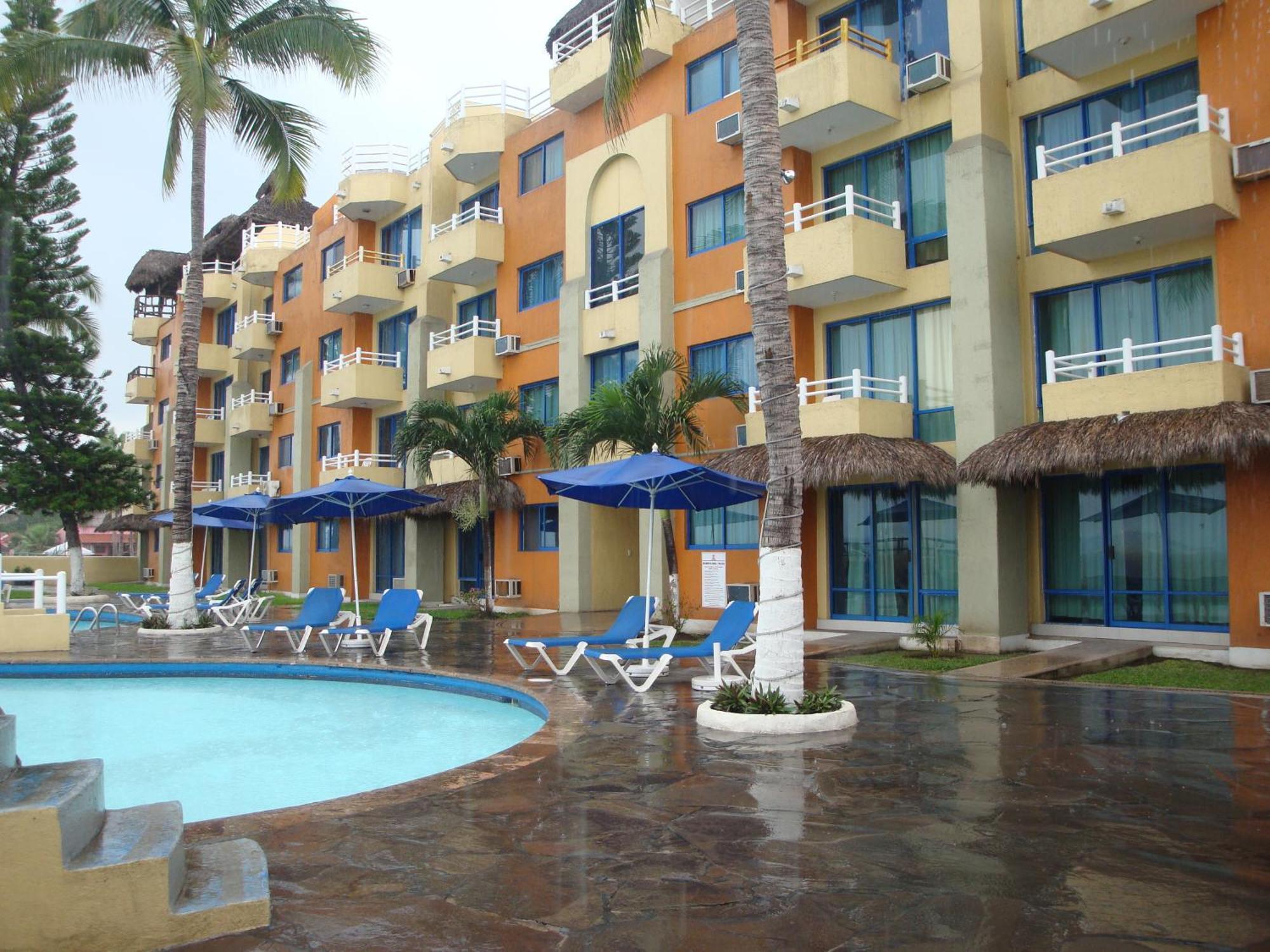 Hotel Marina Puerto Dorado Manzanillo Exterior photo